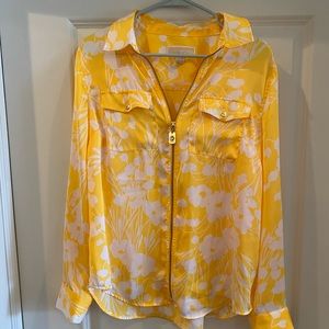 Beautiful yellow/ white print Michael Kors blouse